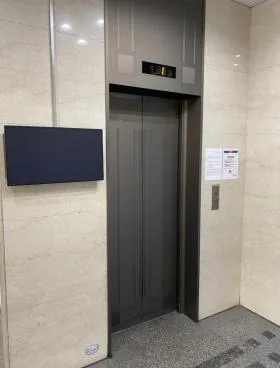 Daiwa八丁堀駅前西館(KSK西館)ビルの外観