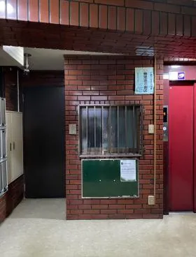 スカイハイムの外観