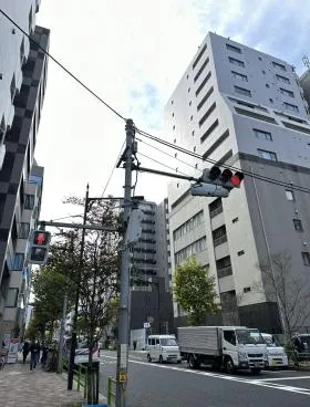 トリヤスビルの外観