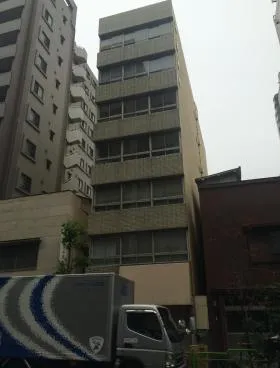 京新ビルの外観