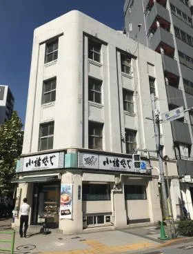 三福ビルの外観