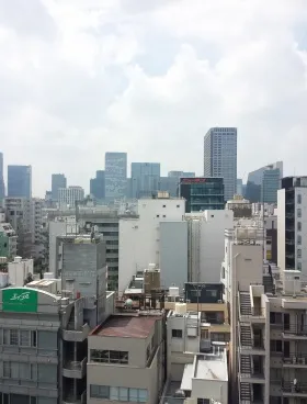 新川三幸ビルの外観