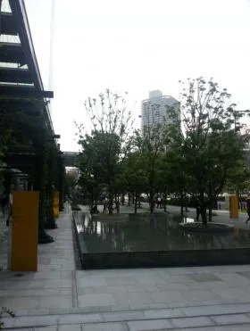 豊洲フロントの外観
