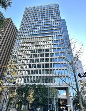 パレスビルの外観