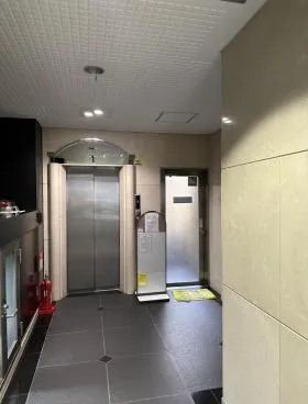 にほんばしゼニットビルの外観