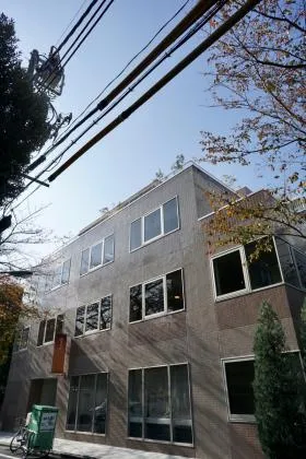 北青山プラザビルの外観