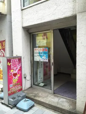 ラスパイユビルの外観