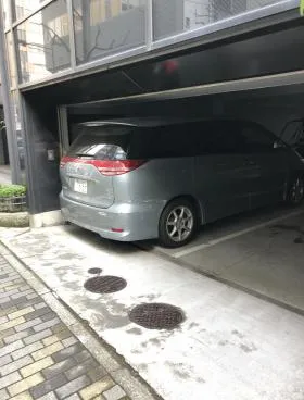 内山ビルの外観