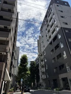 内山ビルの外観