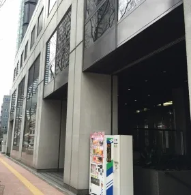 新宿サンエービルの外観