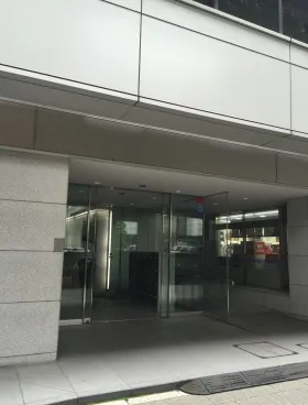 小田急西新宿ビルの外観