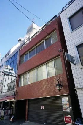 アオイビルの外観