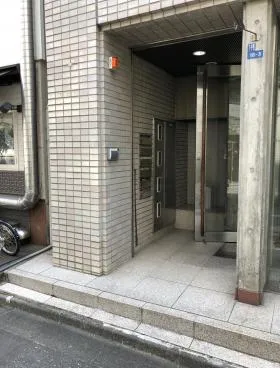 Vビルの外観