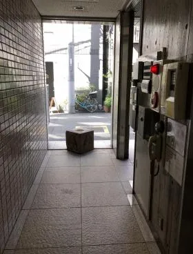 Vビルの外観