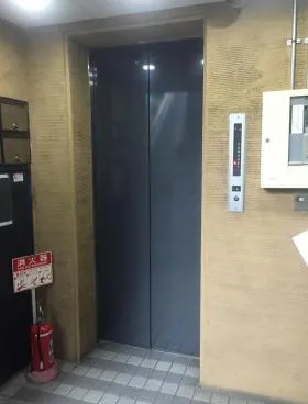FSビルの外観