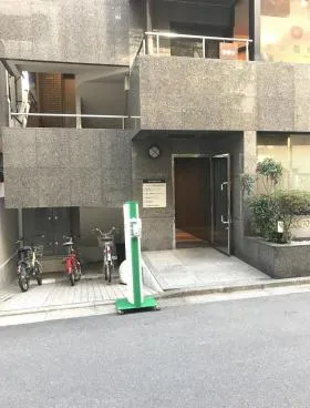 クランデックビルの外観