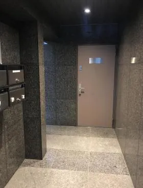 クランデックビルの外観