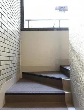 クランデックビルの外観
