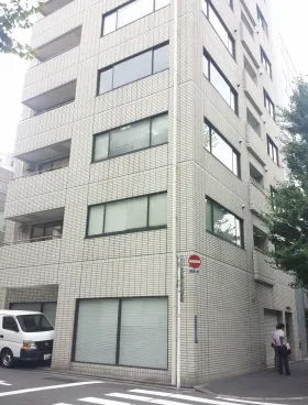 とね松ビルの外観