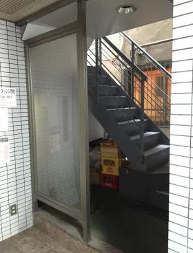 CICビルの外観