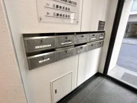 三勝ビルの外観