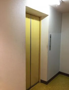 原ビルの外観