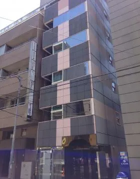 ハニー箱崎ビルの外観
