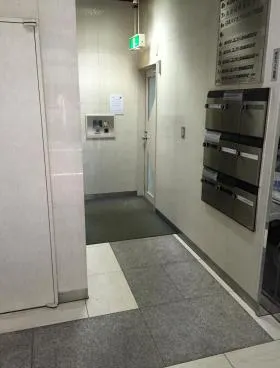 ユニバーサルビルの外観