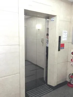 箱崎ハナワビルの外観