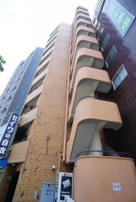 シテイハイツ日本橋ビルの外観
