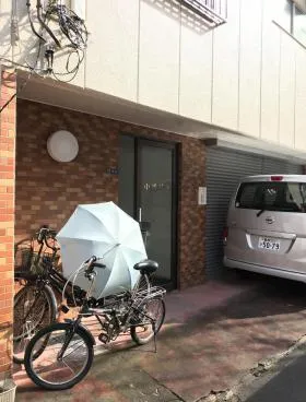 小川ビルの外観