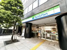ファミリーマート