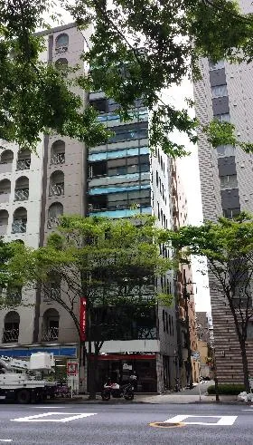 日本橋OSTビルの外観