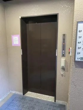 大鐵ビルの外観
