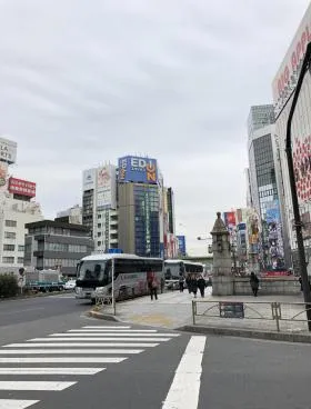 D2ビルの外観