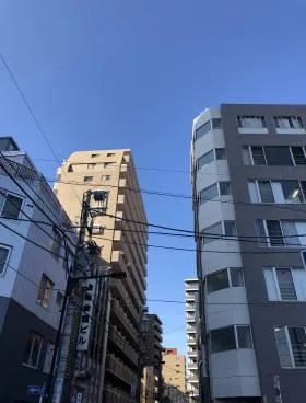青商ビルの外観