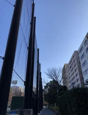 青商ビルの外観