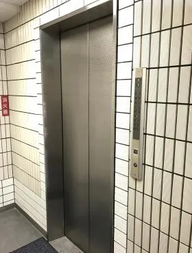 NOVEL WORK Shimbashiビルの外観