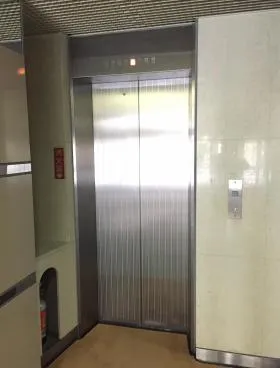 浜町落合ビルの外観