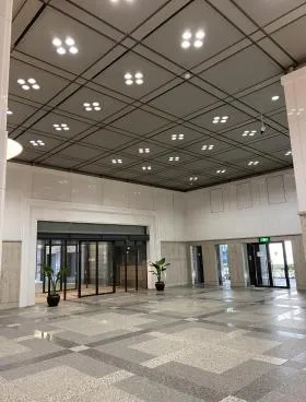 アクロス新川ビルの外観