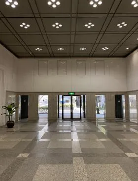 アクロス新川ビルの外観