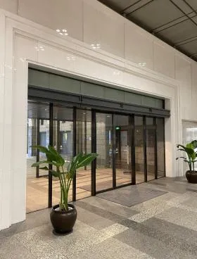 アクロス新川ビルの外観