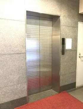 日本橋MIビルの外観
