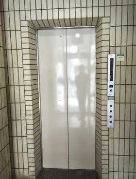 ニュー小林ビルの外観