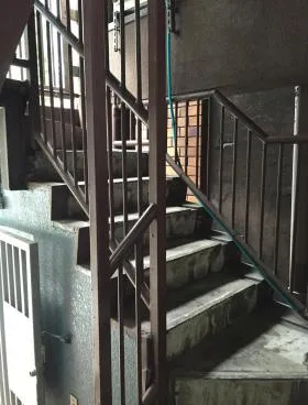 堀留寿ビルの外観