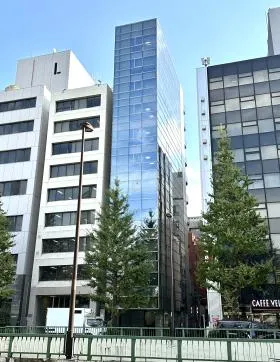 クローバー日本橋ビルの外観
