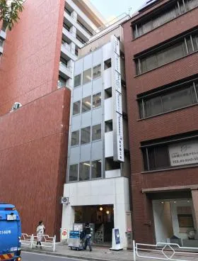 国土施設ビルの外観