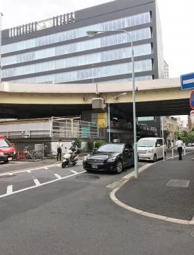 ニュー京橋ビルの外観