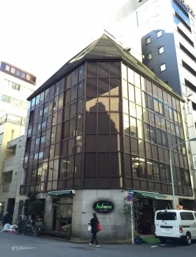 茅ケ紡ビルの外観