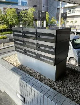 ホルス西新宿の外観